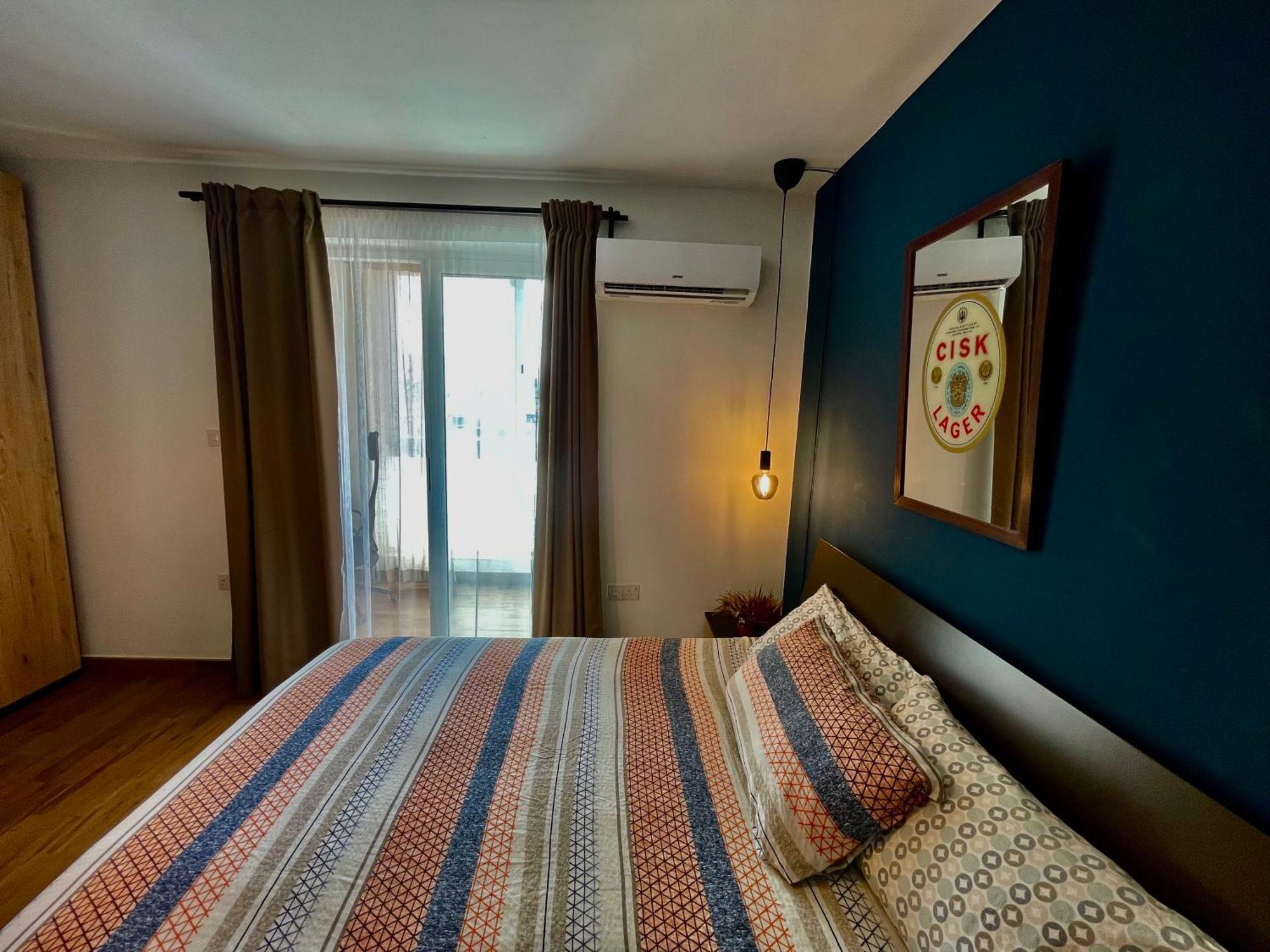 Airport Accommodation Bedroom With Your Own Private Bathroom Self Check In And Self Check Out Air-Condition Included Mqabba Экстерьер фото